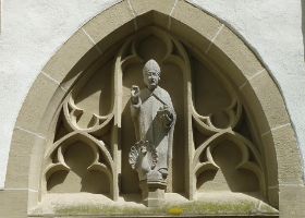 26_Doernhagen_Paderborn_ Skulptur-St_Liborius_Sandstein.jpg